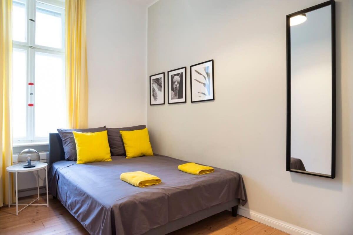Kudamm Plus Ac Plus Selfcheckin Plus Free Street Parking Berlim Exterior foto