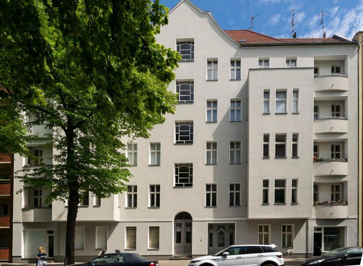 Kudamm Plus Ac Plus Selfcheckin Plus Free Street Parking Berlim Exterior foto